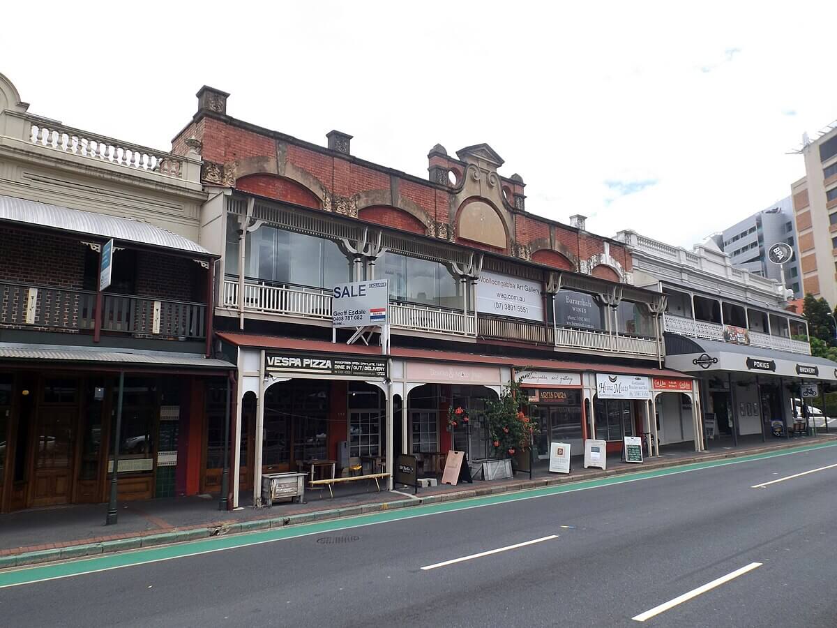 Piing dry cleaning and laundry service

 in Woolloongabba Australia